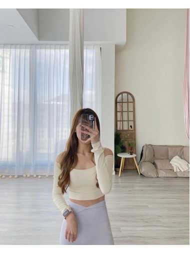Friday‘s.vibes MD2038-off shoulder top 