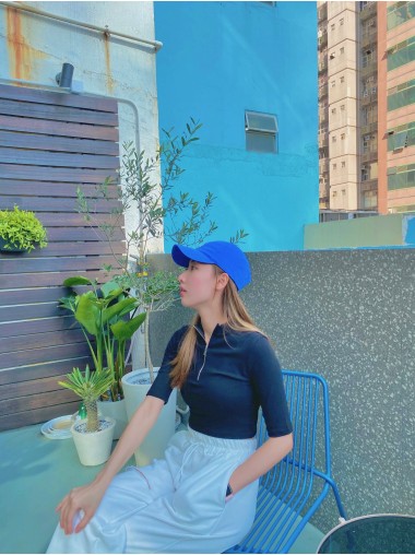 Friday's Vibes Awesome Slim Crop Top (2色)