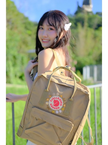 【自選顏色!】Fjallraven Kanken –  Classic Size / Autumn Fall
