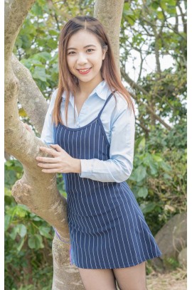 天藍色恤衫吊帶裙套裝